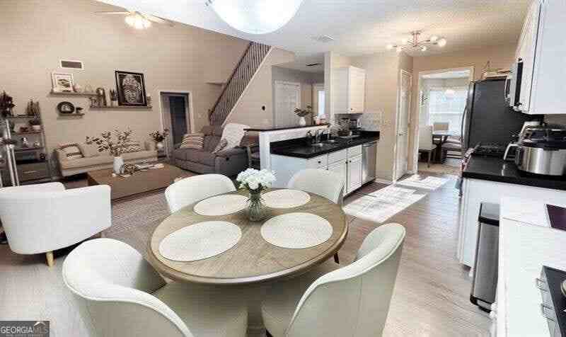 2535 Alvecot Cir Se - Photo 4 of 22