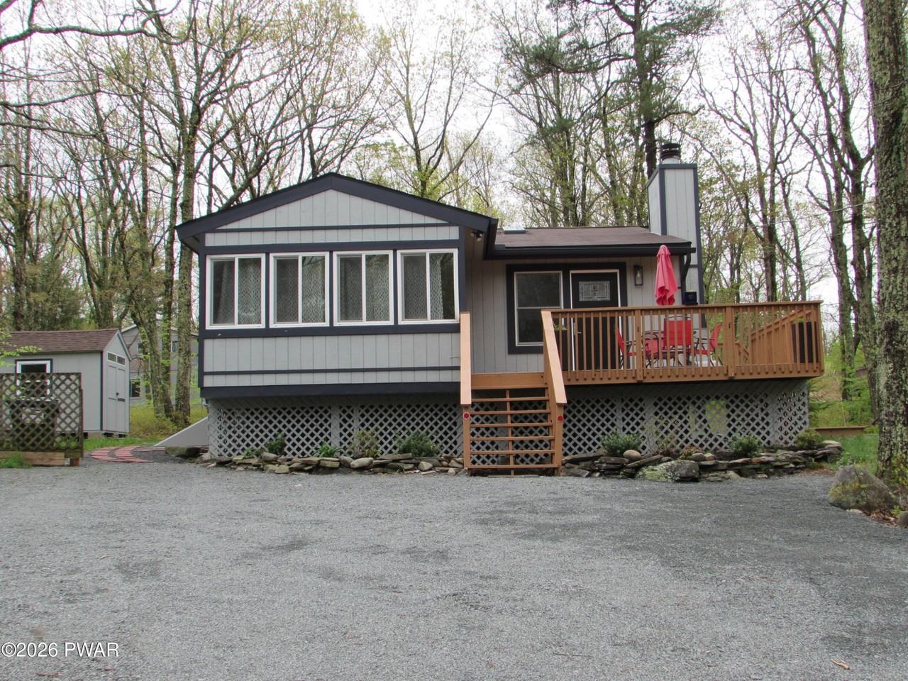 114 Gaskin Dr - Photo 2 of 40
