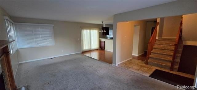 380 Huntington Ct - Photo 6 of 26