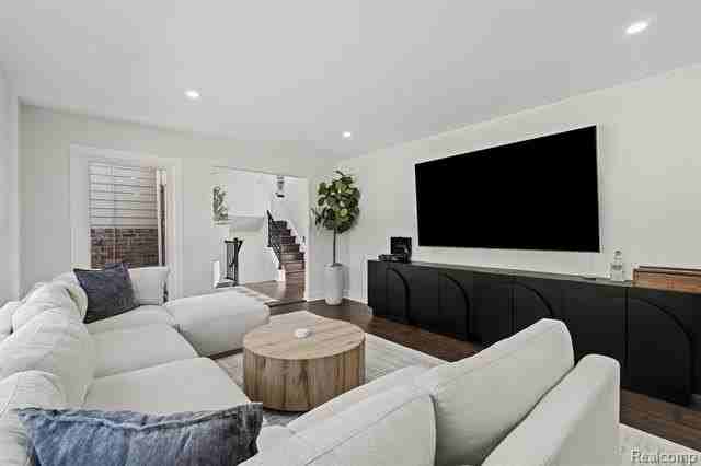 6511 Timber Ridge Dr - Photo 4 of 23