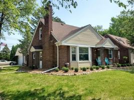 featured image of 4388 Arden Pl