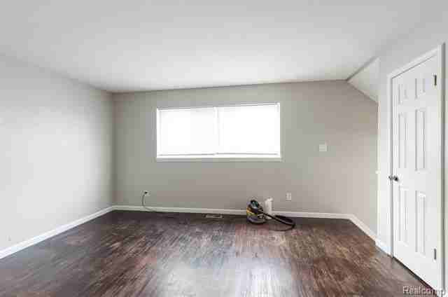 6739 Caribou St - Photo 5 of 30