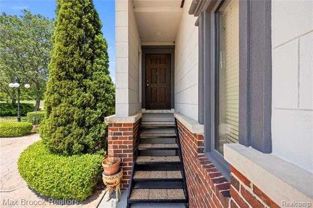 42183 Kouza Ct - Photo 2 of 29