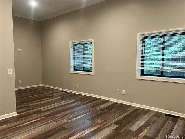 3575 Cass Elizabeth Rd #E - Photo 5 of 20