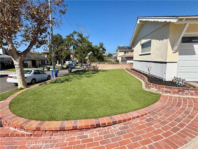 5225 Maricopa St - Photo 2 of 8