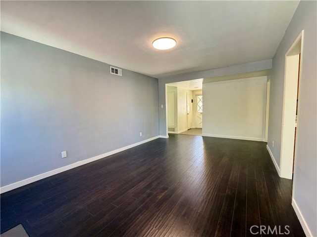 5225 Maricopa St - Photo 5 of 8
