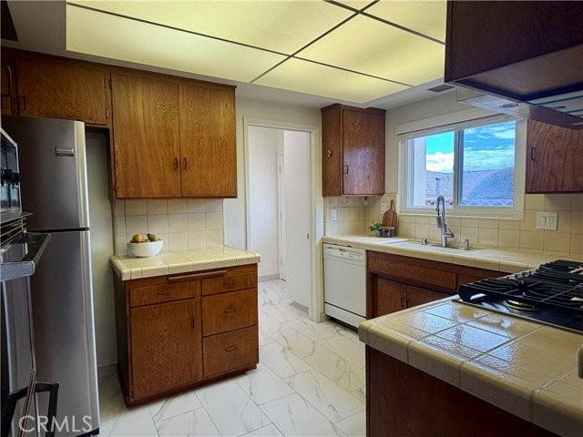 5225 Maricopa St - Photo 7 of 8