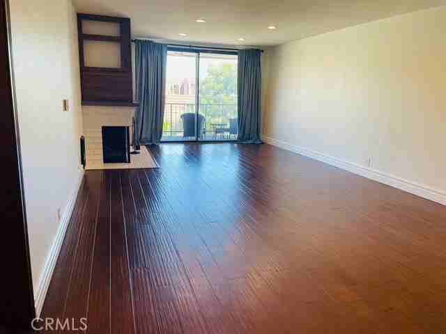 745 Main St #302 - Photo 4 of 8