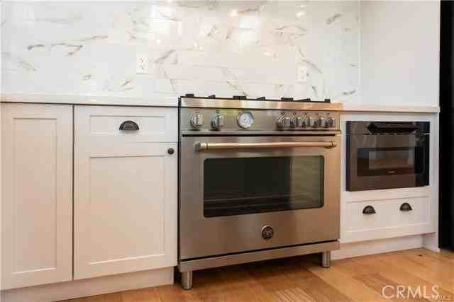 7900 Naylor Ave - Photo 7 of 8