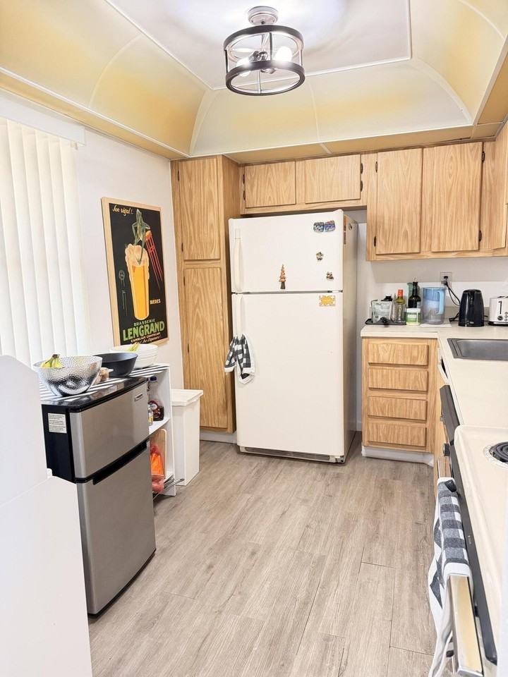 7950 W Mcnab Rd #214 - Photo 4 of 13