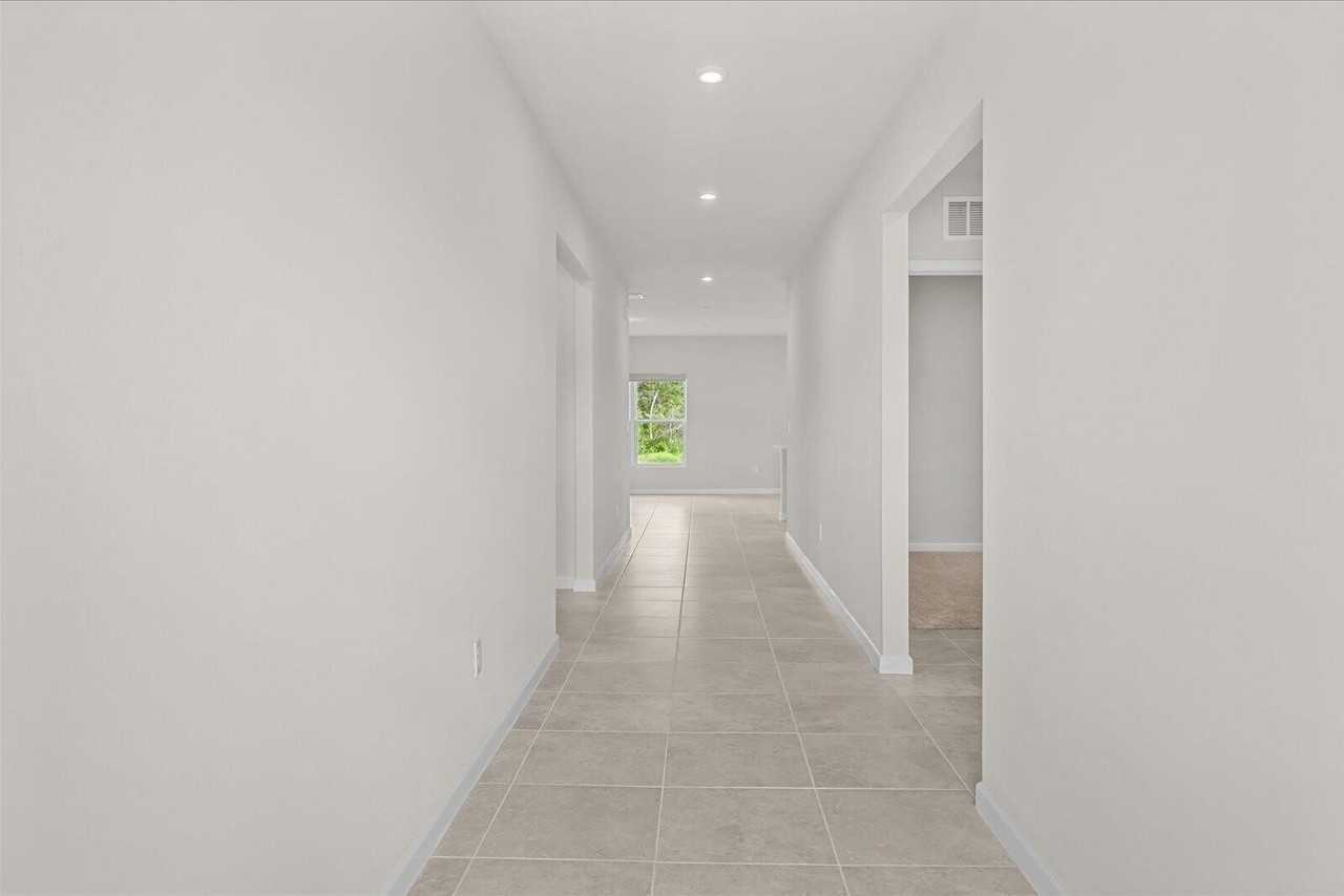 13946 SW Blue Haven Drive - Photo 4 of 42