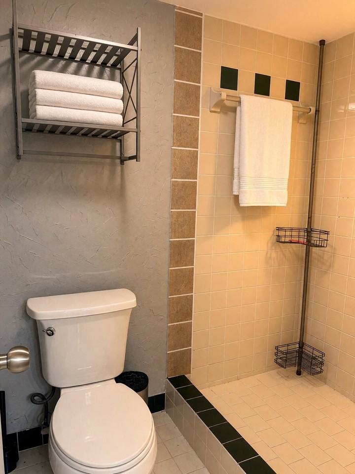 2800 Palmwood Ter #2220 - Photo 5 of 10