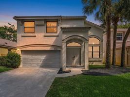 featured image of 7834 Oak Grove Cir