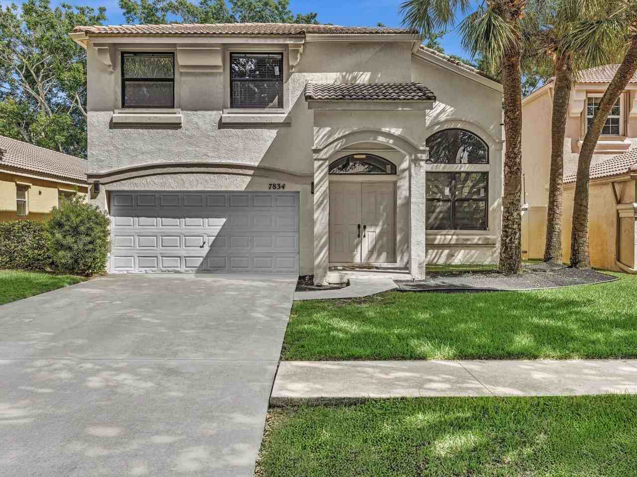 7834 Oak Grove Cir - Photo 3 of 50