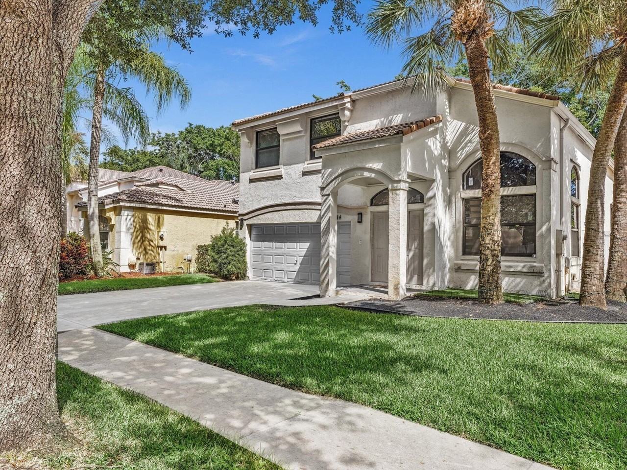 7834 Oak Grove Cir - Photo 4 of 50