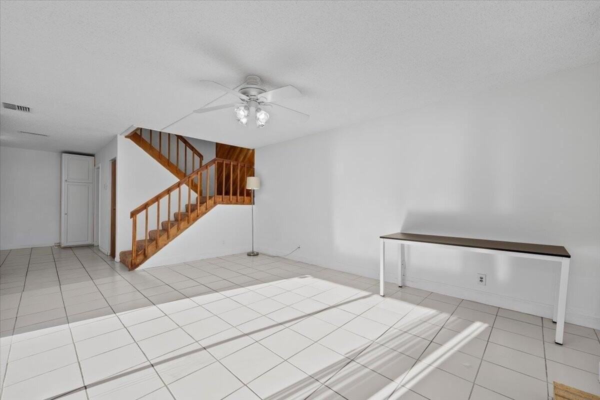 1560 Forest Lakes Cir #C - Photo 6 of 23