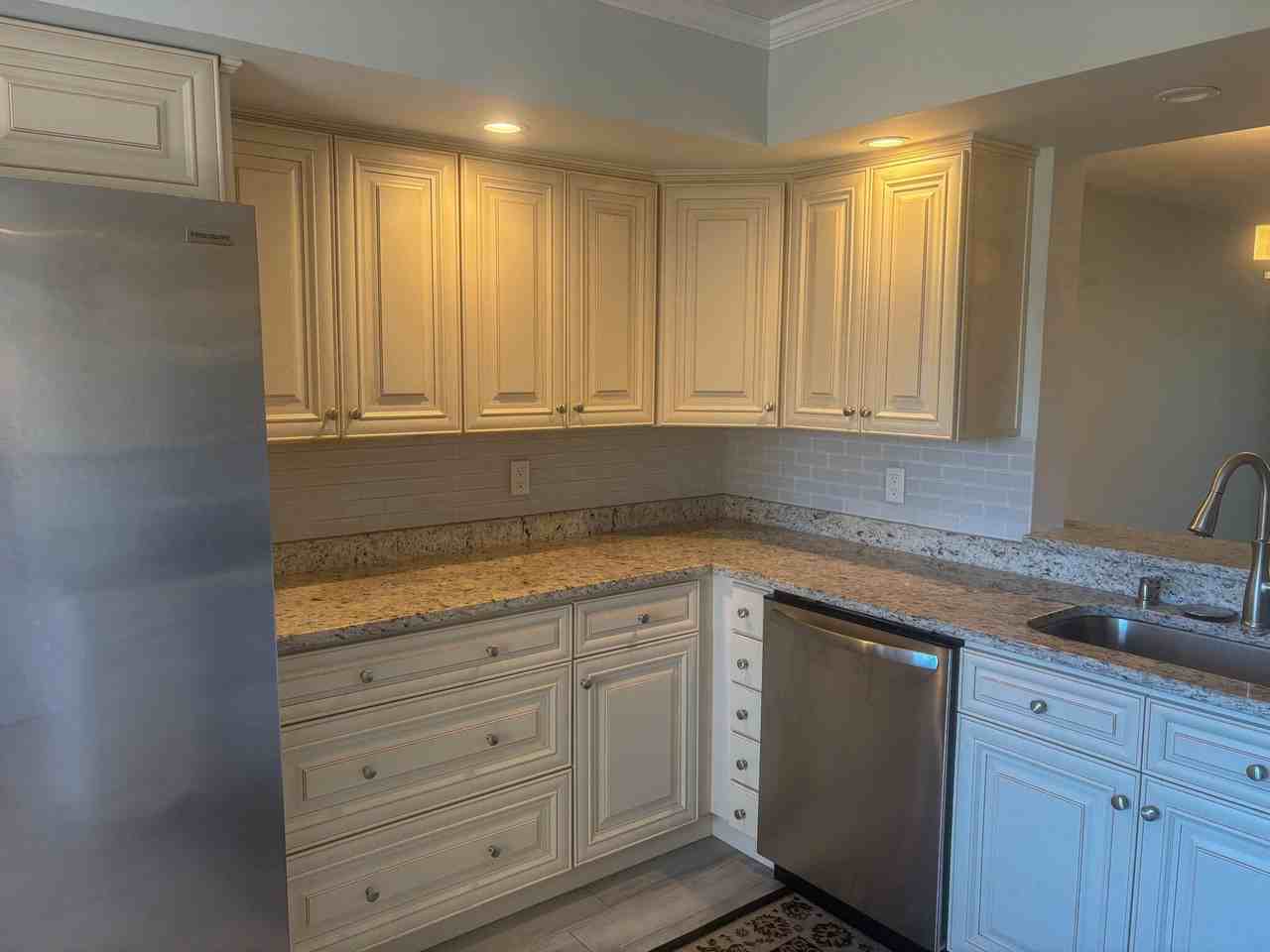 6515 Kensington Ln #304 - Photo 3 of 12