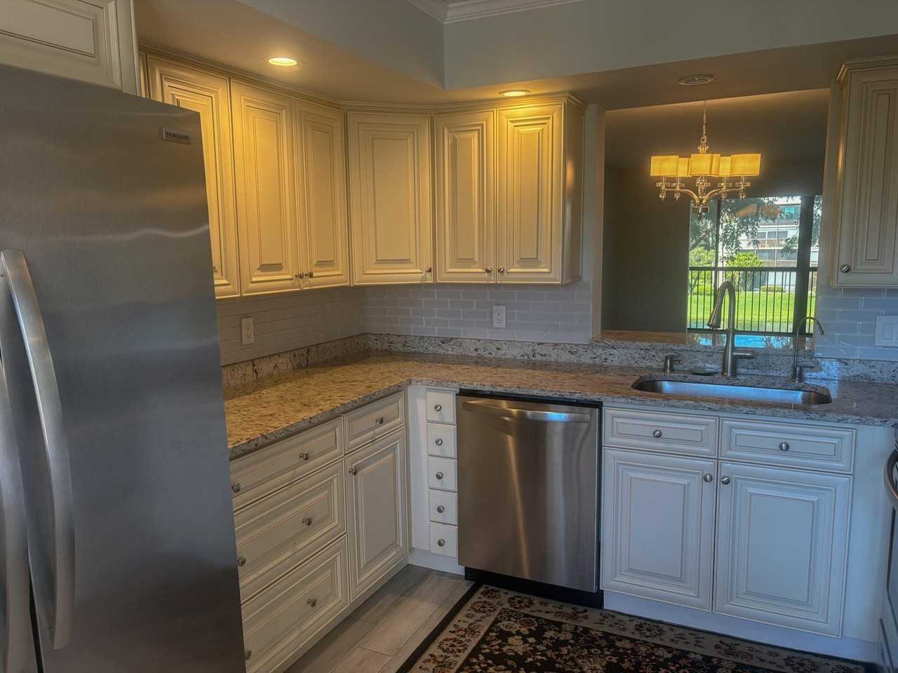 6515 Kensington Ln #304 - Photo 5 of 12