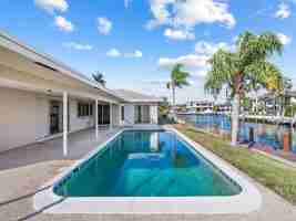 featured image of 4110 Ne 24th Ave