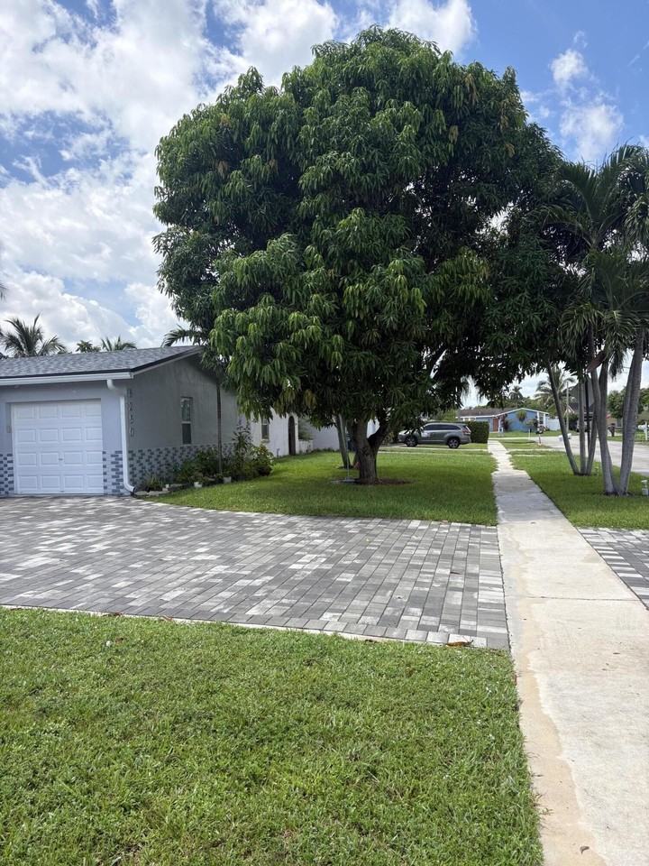 8250 Sw 8th Ct - Photo 2 of 50