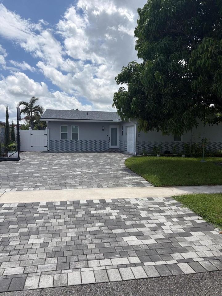 8250 Sw 8th Ct - Photo 3 of 50