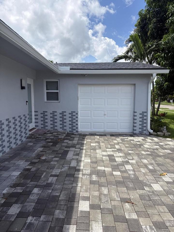 8250 Sw 8th Ct - Photo 6 of 50