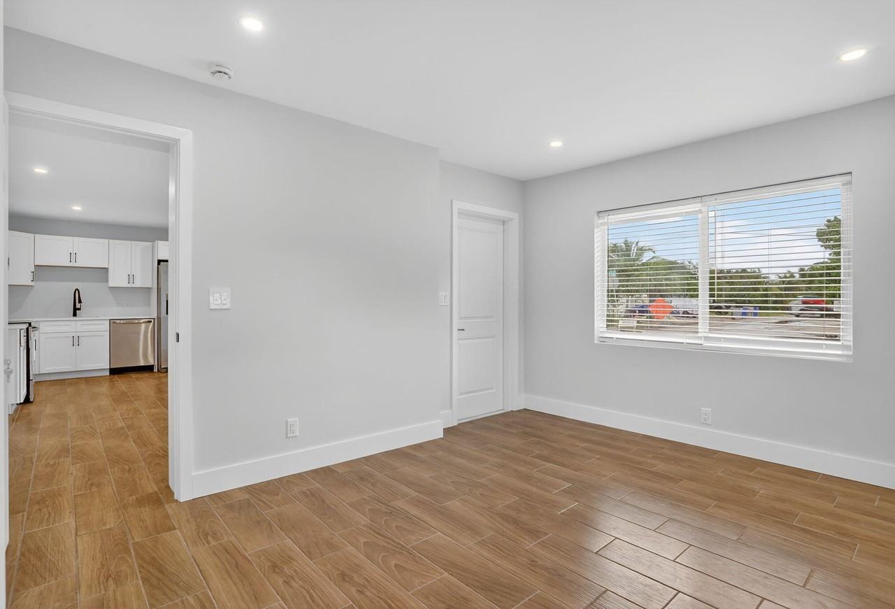 1851 Ne 25th Ave #A - Photo 6 of 21