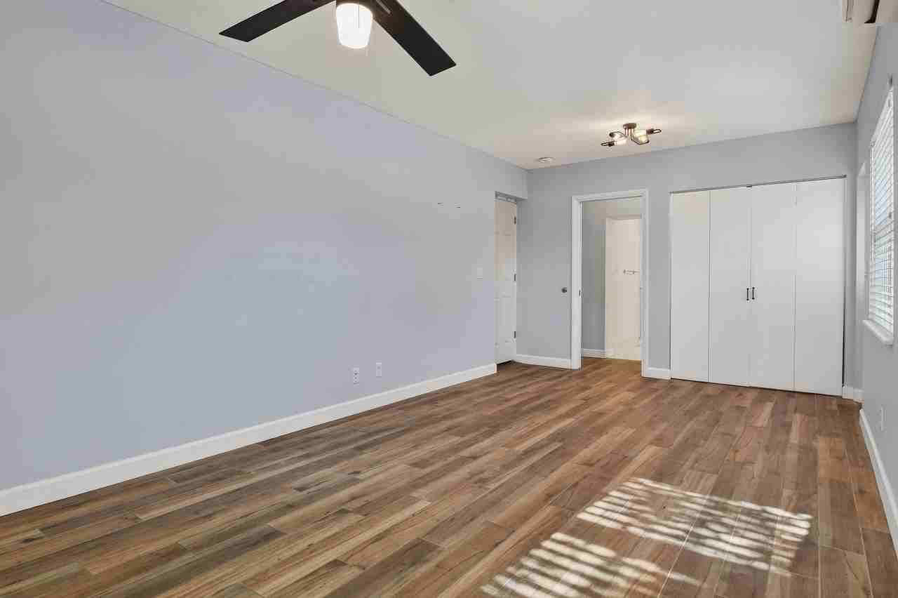 715 Green St - Photo 4 of 9