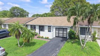 5380 Lakewood Cir S #B - Photo 1 of 1
