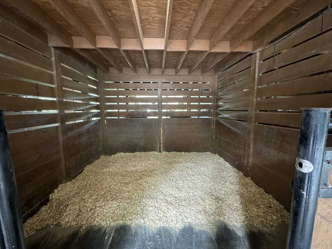 1711 Stallion Dr - Photo 3 of 21