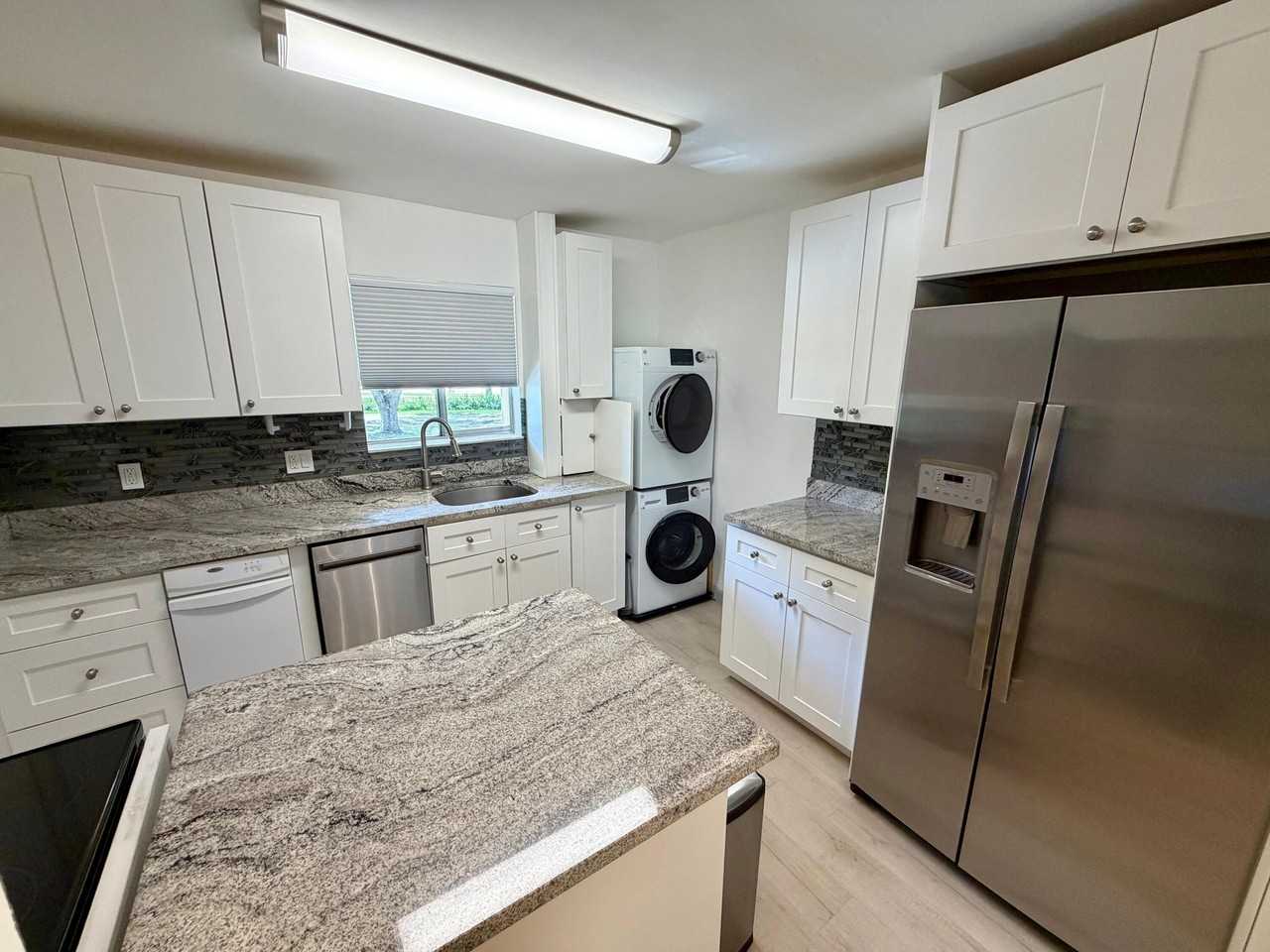 848 Sw 9th Street Cir #203 - Photo 4 of 18