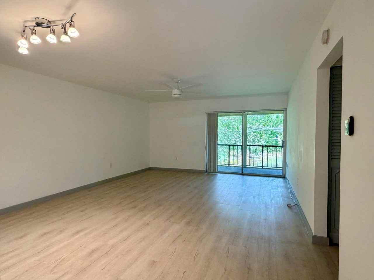 848 Sw 9th Street Cir #203 - Photo 5 of 18
