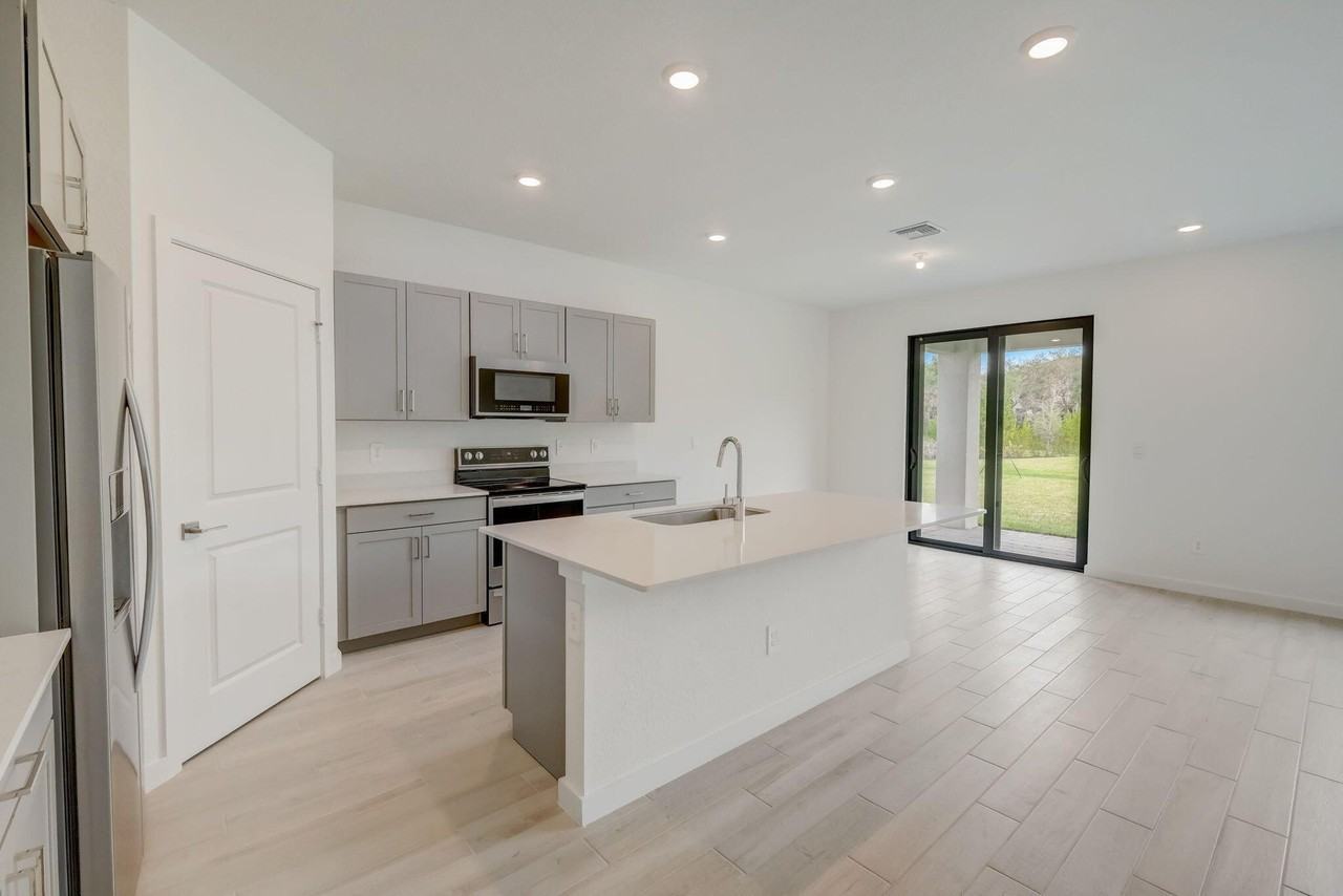 5976 Se Sky Blue Cir - Photo 7 of 29