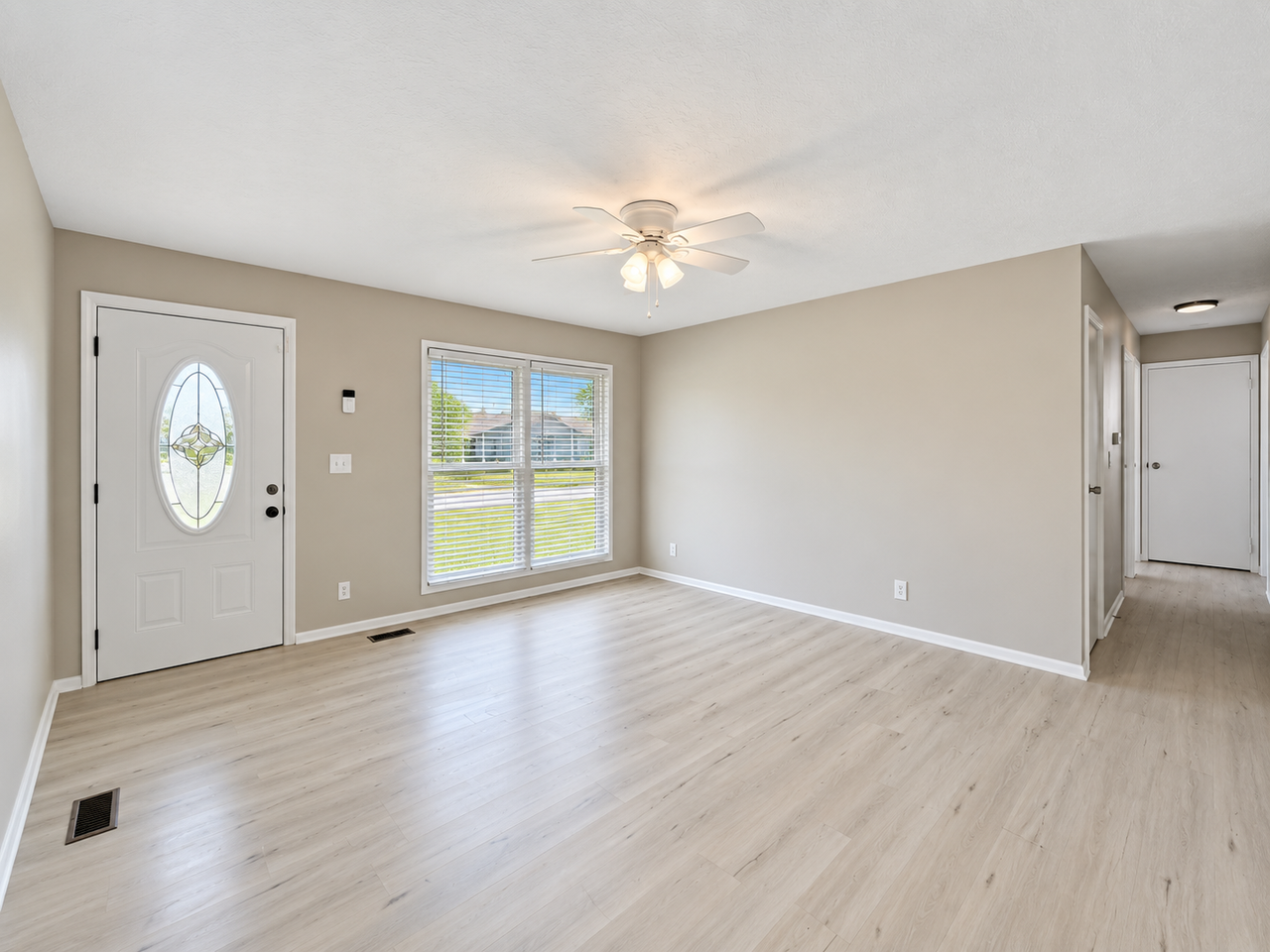 2801 N Routiers Ave #1 - Photo 3 of 20