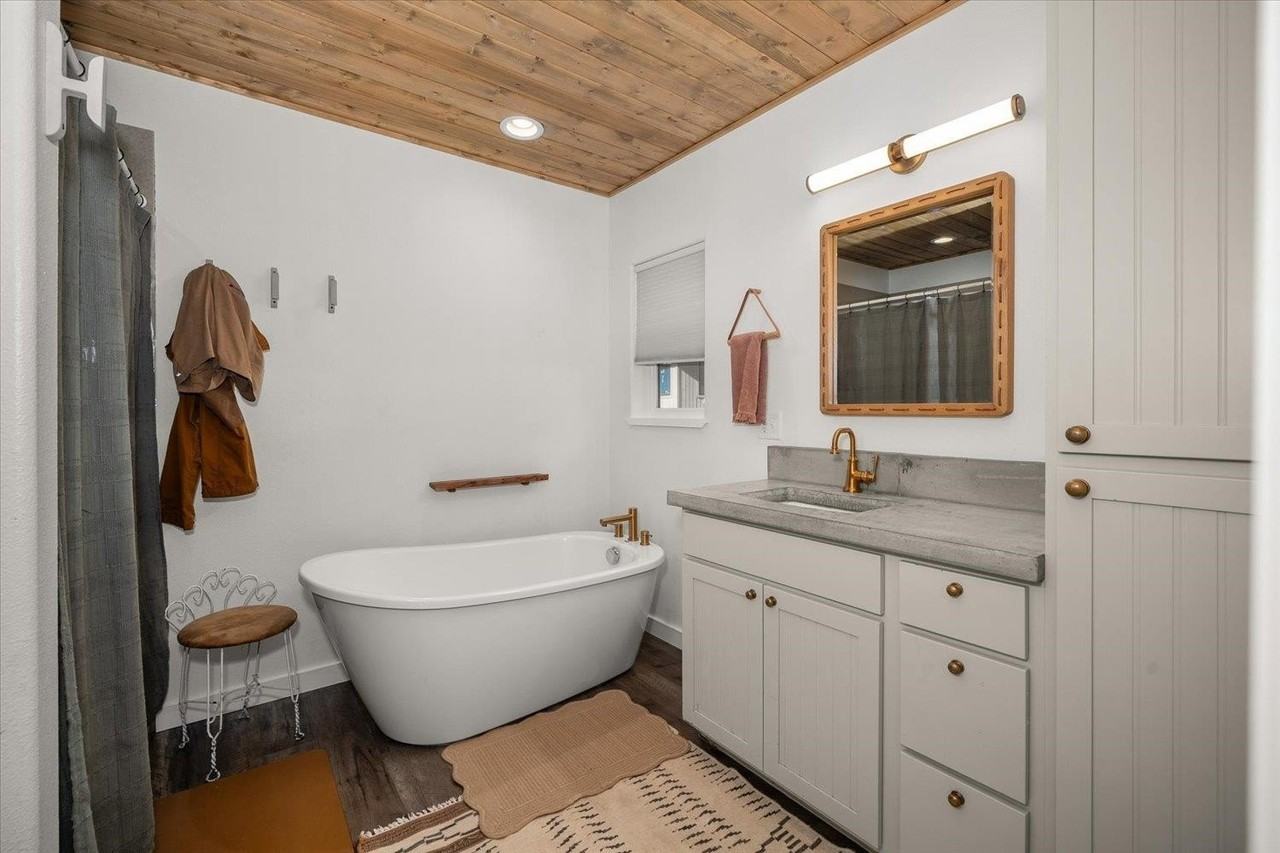 822 Little Spokane River Rd - Photo 7 of 19