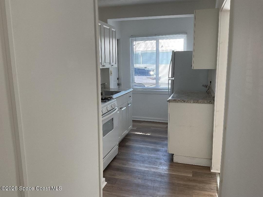 658 Young St #1 - Photo 2 of 21