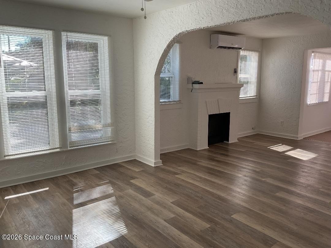 658 Young St #1 - Photo 6 of 21