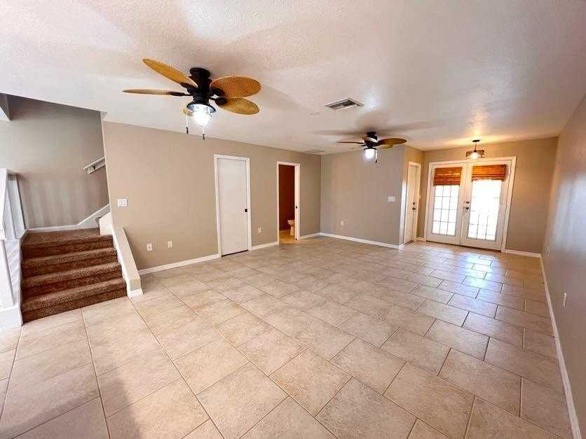 207 Cherie Down Ln - Photo 5 of 33