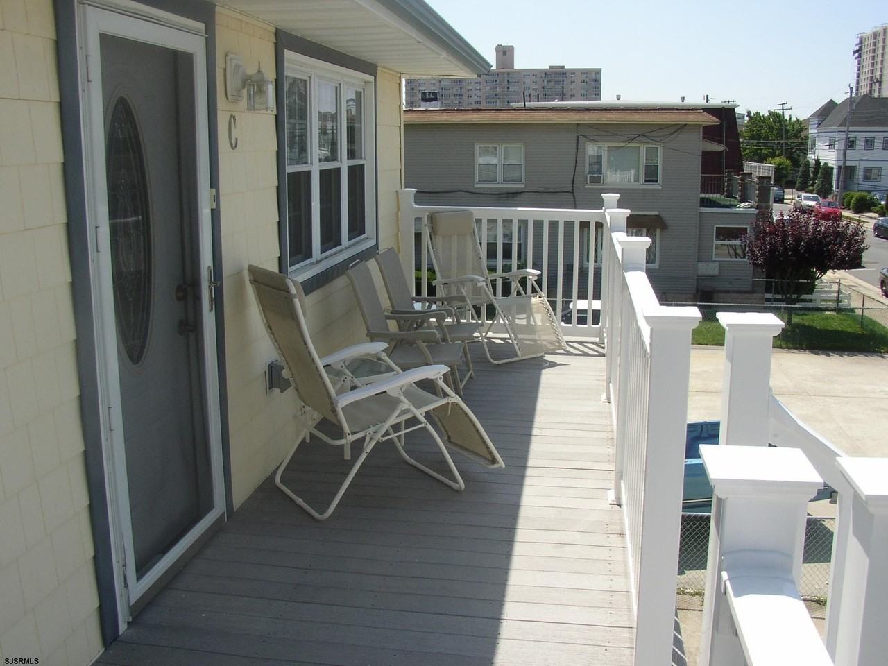 25 N Jefferson Ave #C - Photo 2 of 9