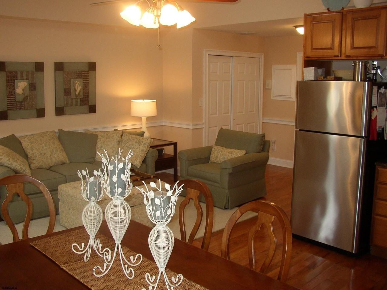 25 N Jefferson Ave #C - Photo 6 of 9