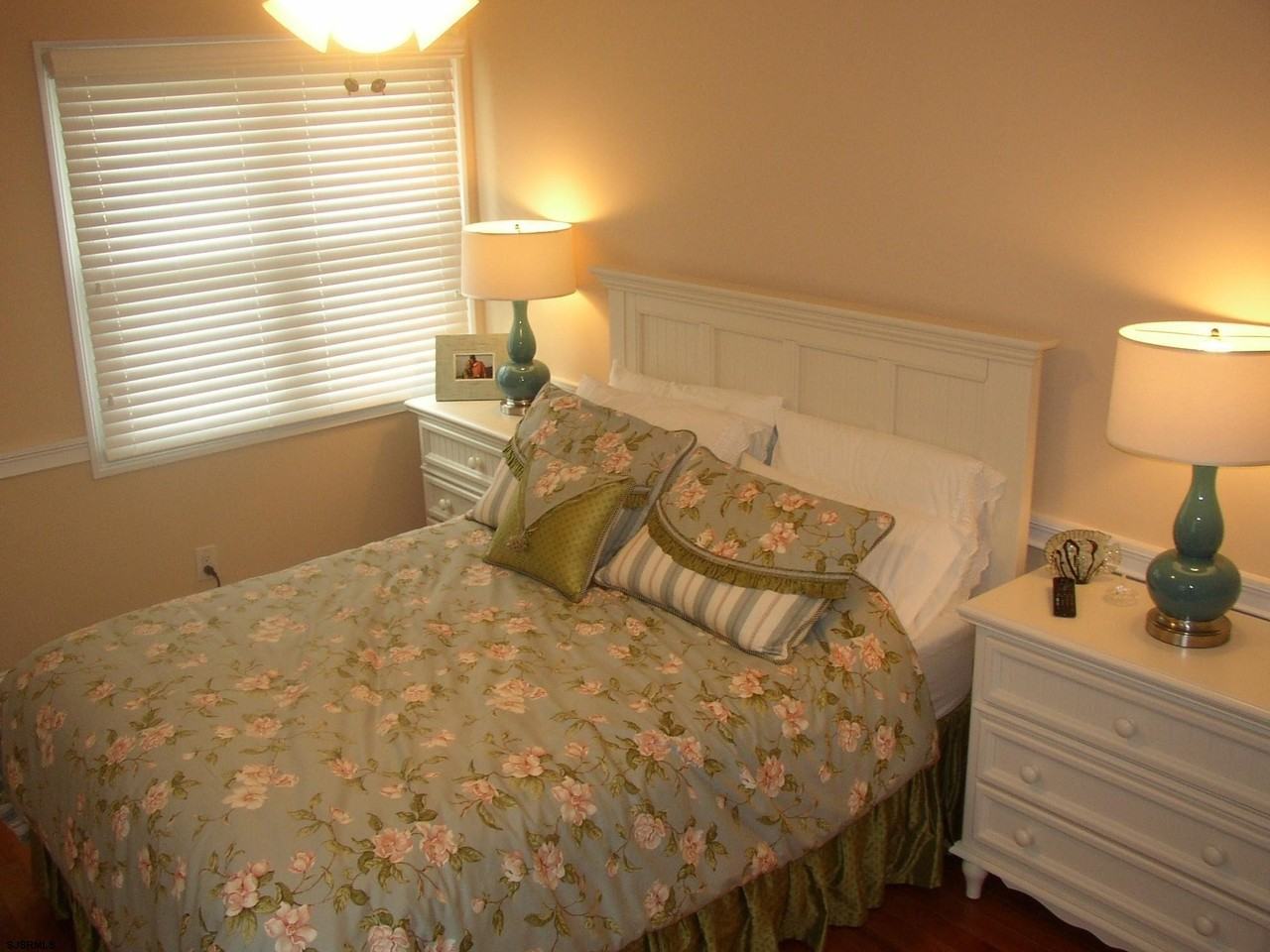 25 N Jefferson Ave #C - Photo 7 of 9
