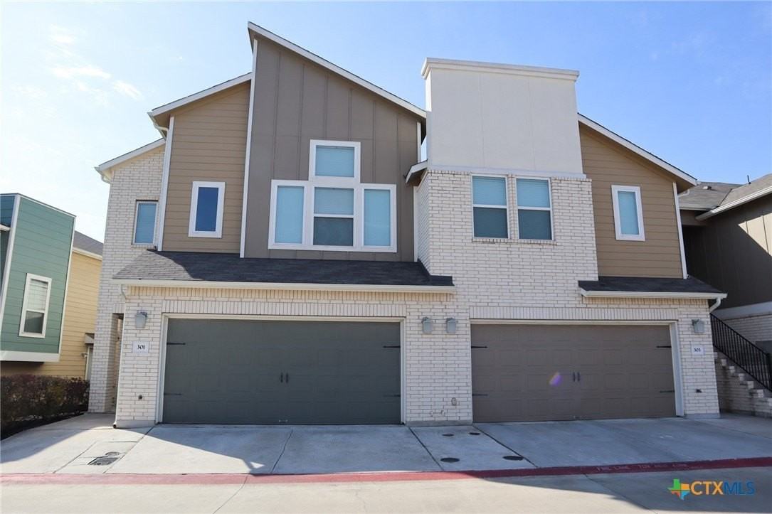 301 Bridgeford Dr - Photo 3 of 14
