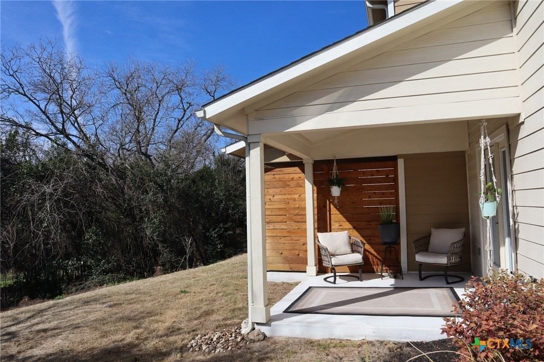301 Bridgeford Dr - Photo 4 of 14