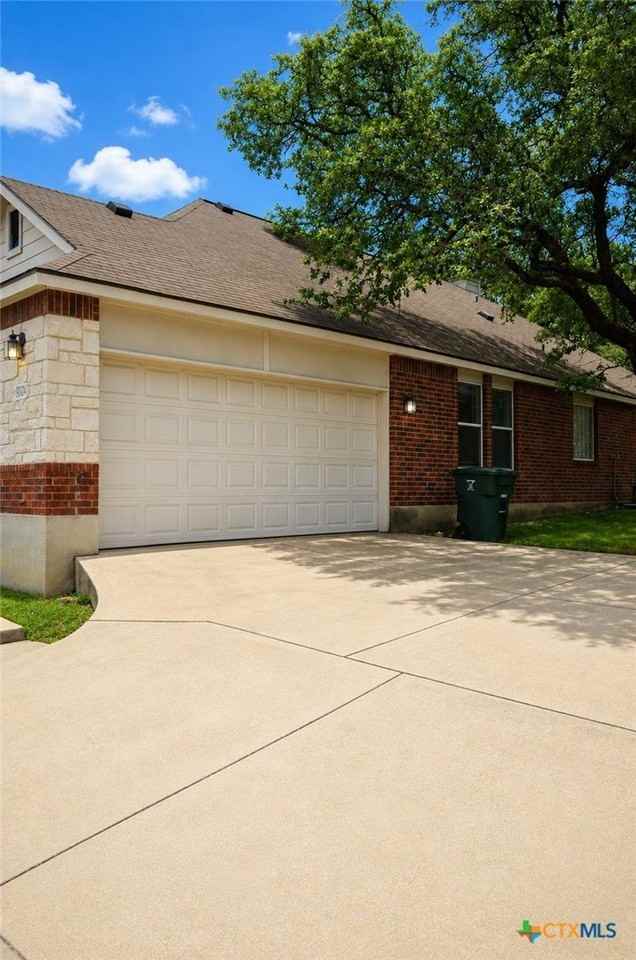 6004 Cobalt Ln - Photo 2 of 38