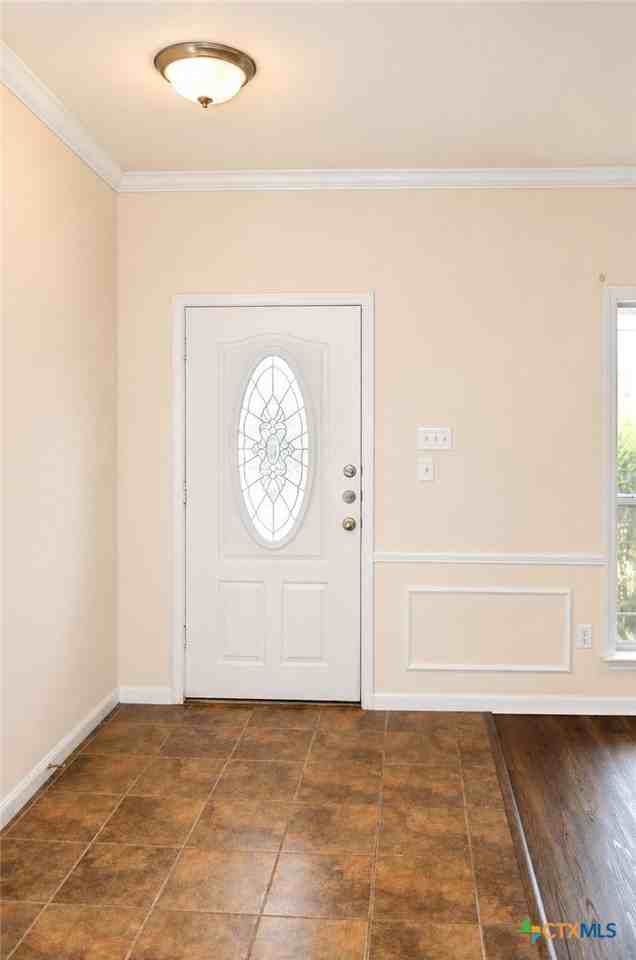 6004 Cobalt Ln - Photo 4 of 38