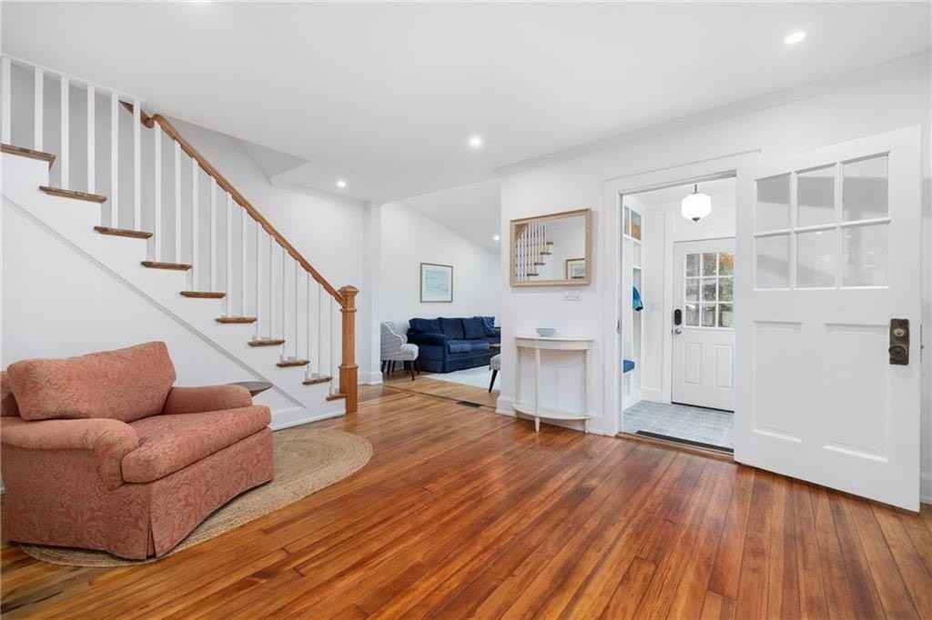 75 Old Fort Rd - Photo 3 of 28