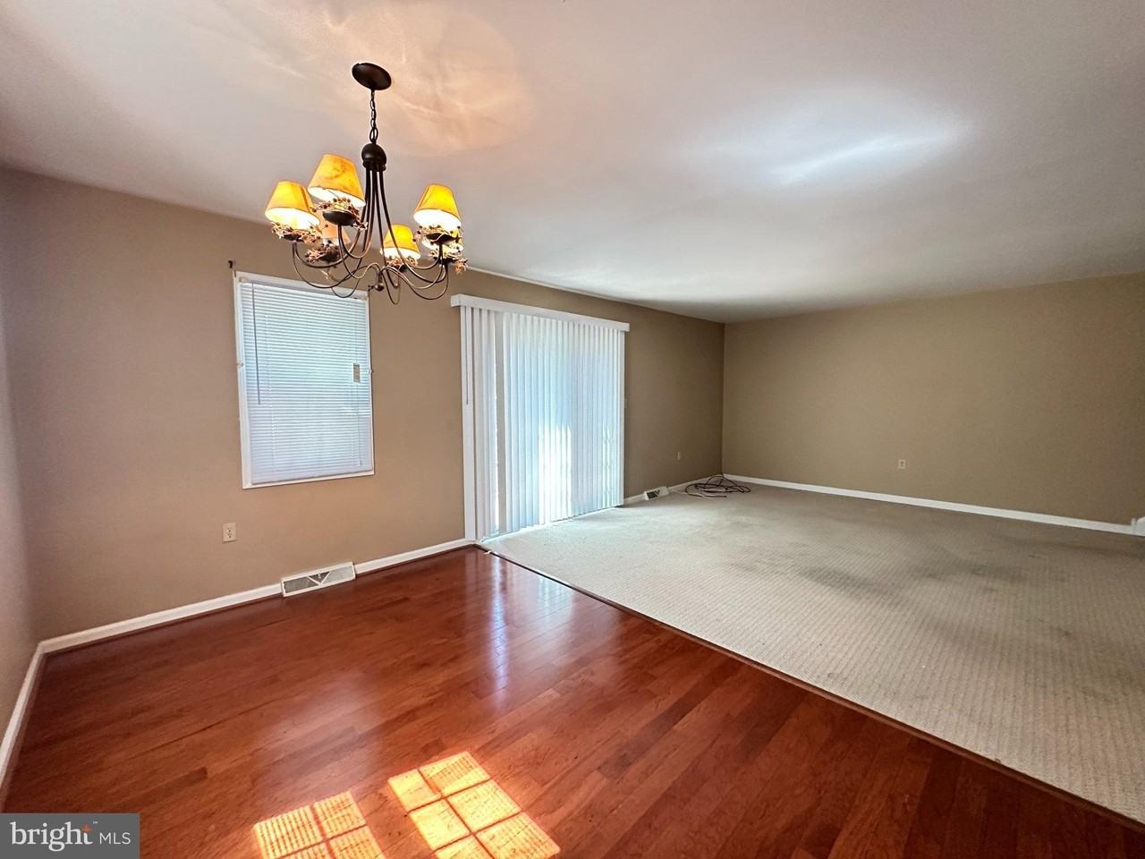 840 Woodcrest Dr - Photo 4 of 15