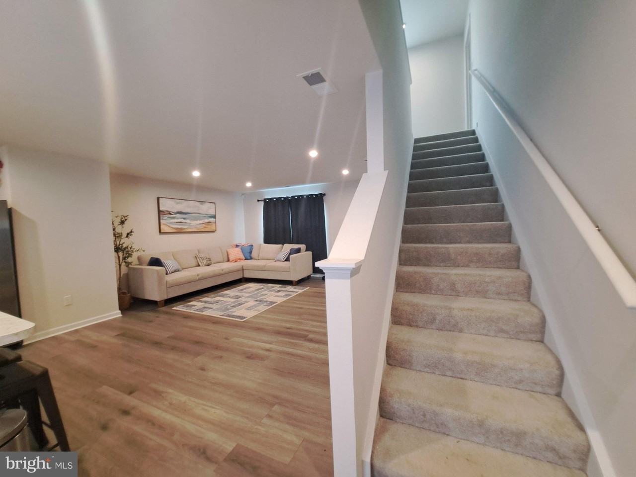 32035 Windjammer Dr - Photo 5 of 21