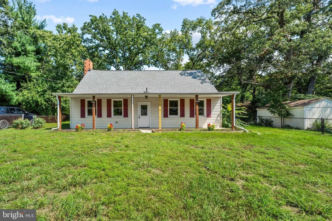 1342 Edna Rd - Photo 2 of 31