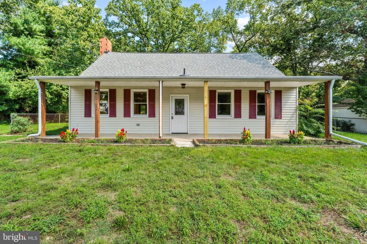 1342 Edna Rd - Photo 3 of 31